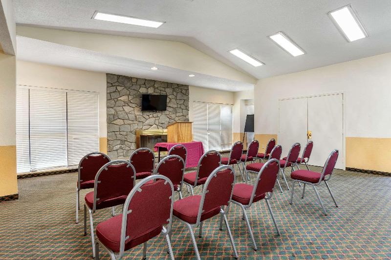 فندق Econo Lodge