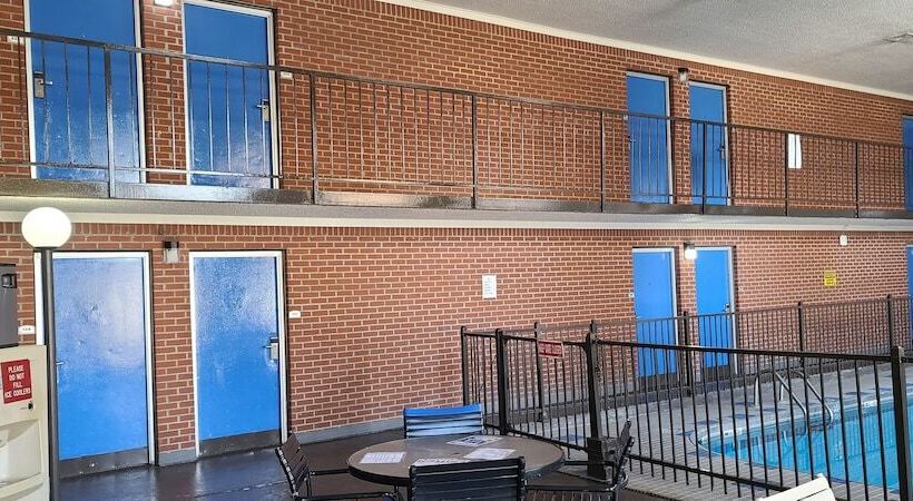 فندق Fairview Inn & Suite