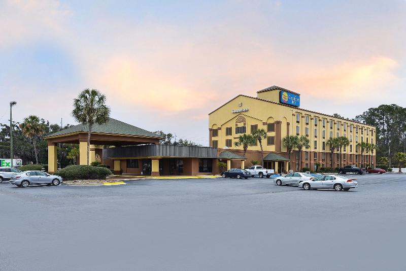 هتل Four Points By Sheraton Brunswick