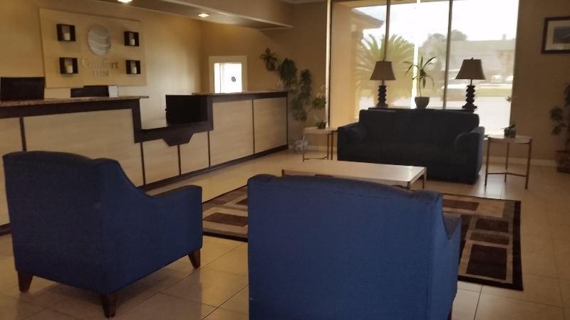 هتل Four Points By Sheraton Brunswick