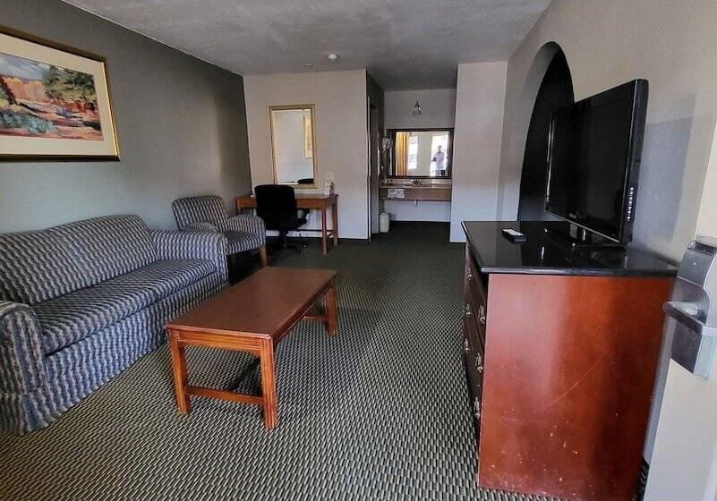 호텔 Hallmark Inn And Suites
