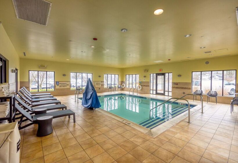 Отель Hampton Inn Haverhill