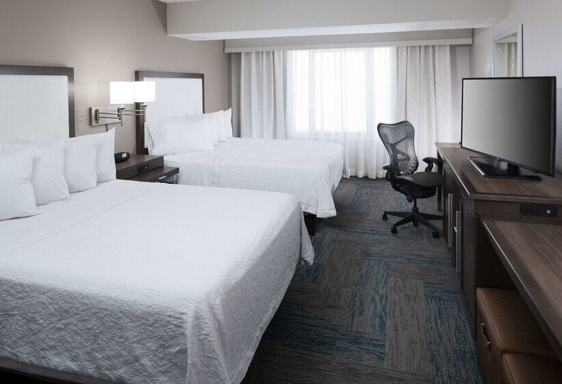 Отель Hampton Inn St. Louisdowntown