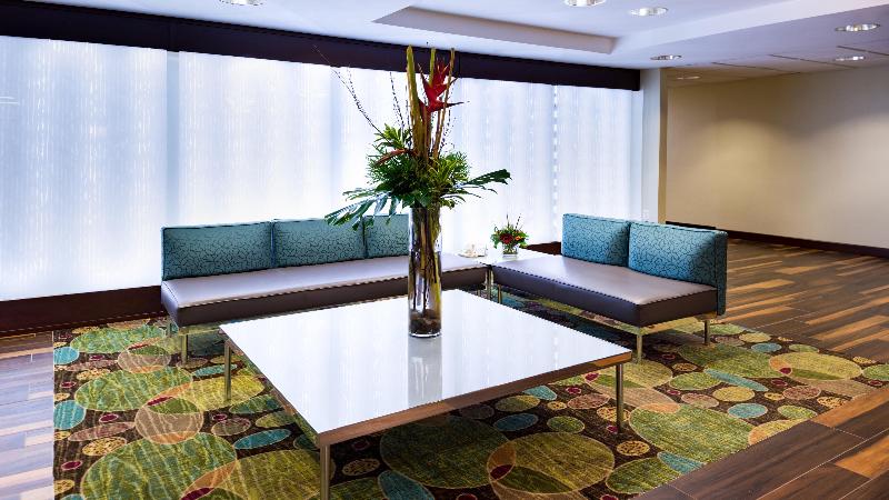 Holiday Inn Hotel & Suites Warren, An Ihg