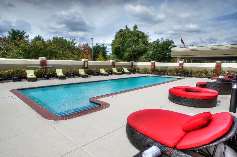 בית מלון כפרי Inn At Fox Chase   Bw Premier Collection