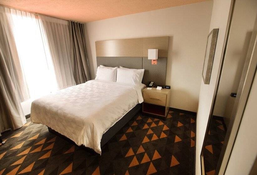 Fotos del hotel Holiday Inn Houston Hobby Airport, An Ihg:  2