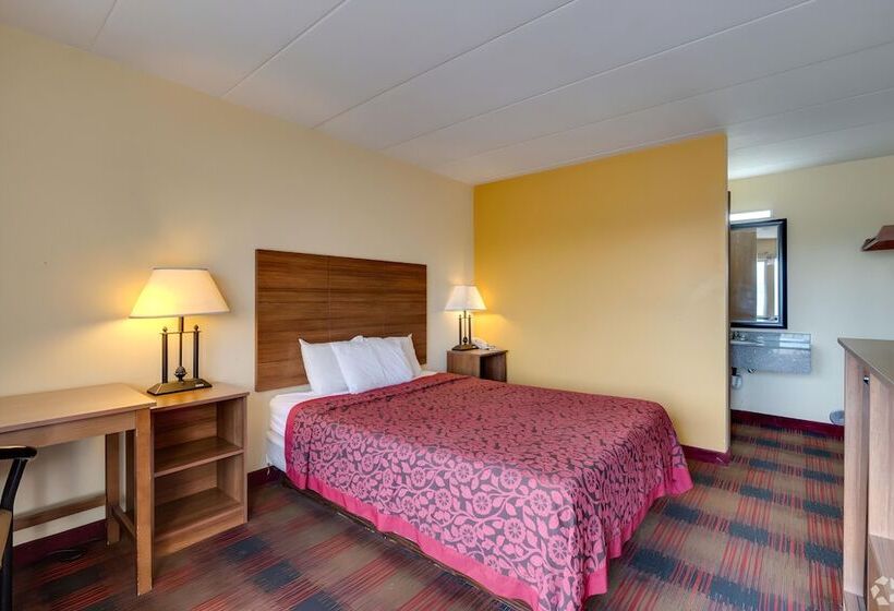 هتل I 80 Inn & Suites