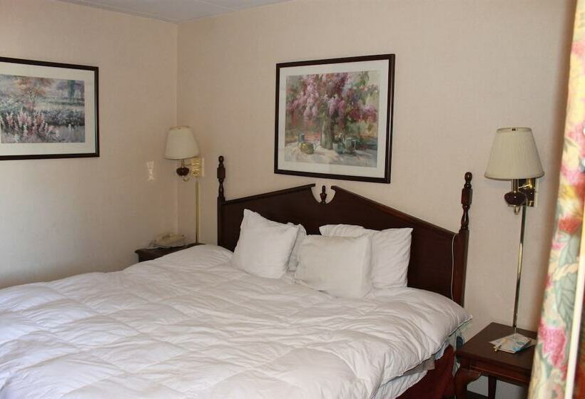 Hotel I 80 Inn & Suites