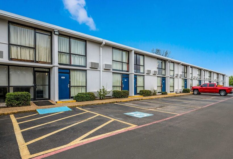 Motel 6 Henderson, Tx