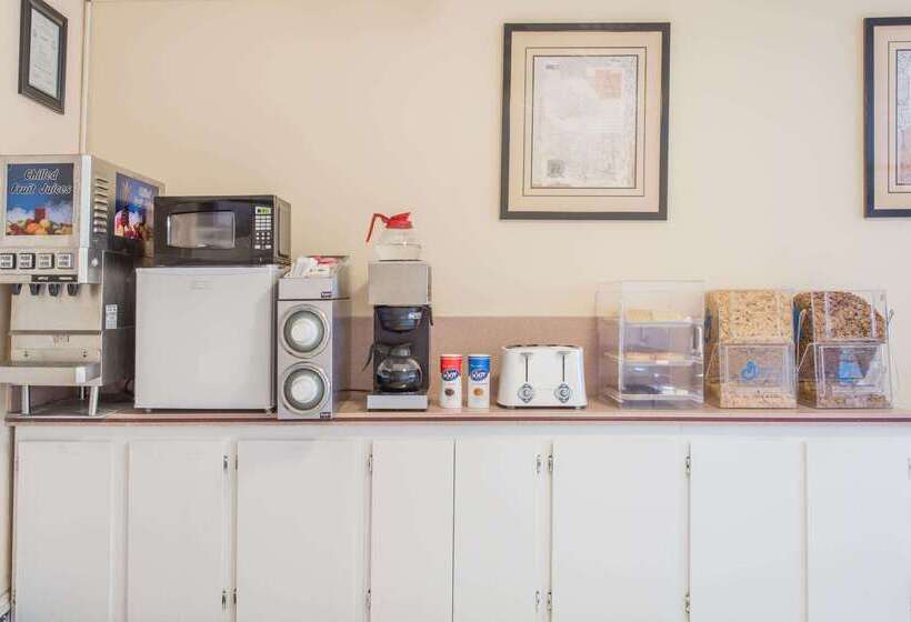 ホテル Knights Inn Virginia Beach Lynnhaven