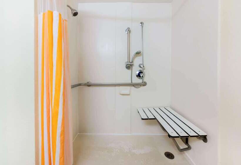 هتل La Quinta By Wyndham Ft Lauderdale Cypress Creek