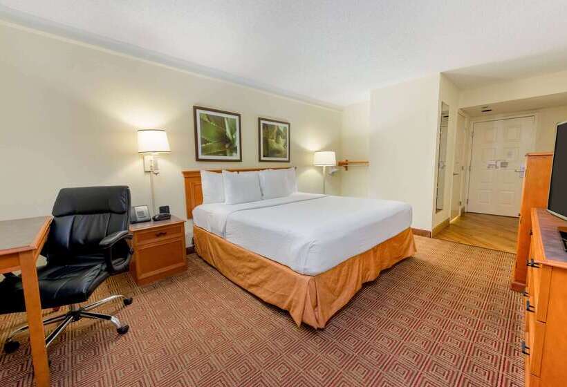 هتل La Quinta By Wyndham Ft Lauderdale Cypress Creek