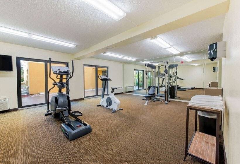هتل La Quinta By Wyndham Ft Lauderdale Cypress Creek