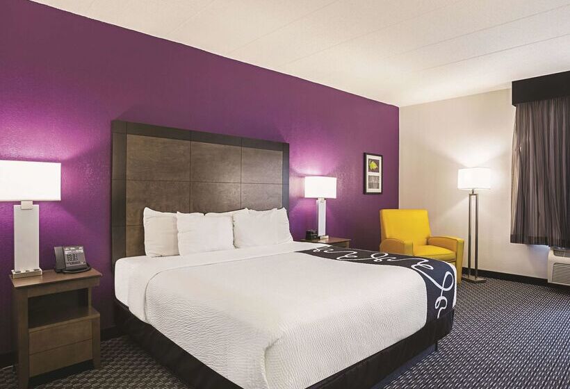 Hotel La Quinta By Wyndham Virginia Beach