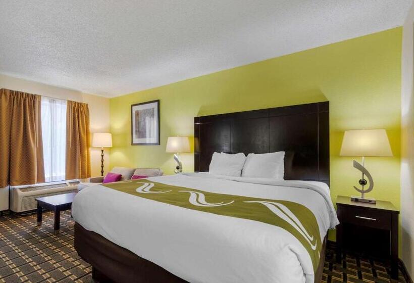 Отель Quality Inn