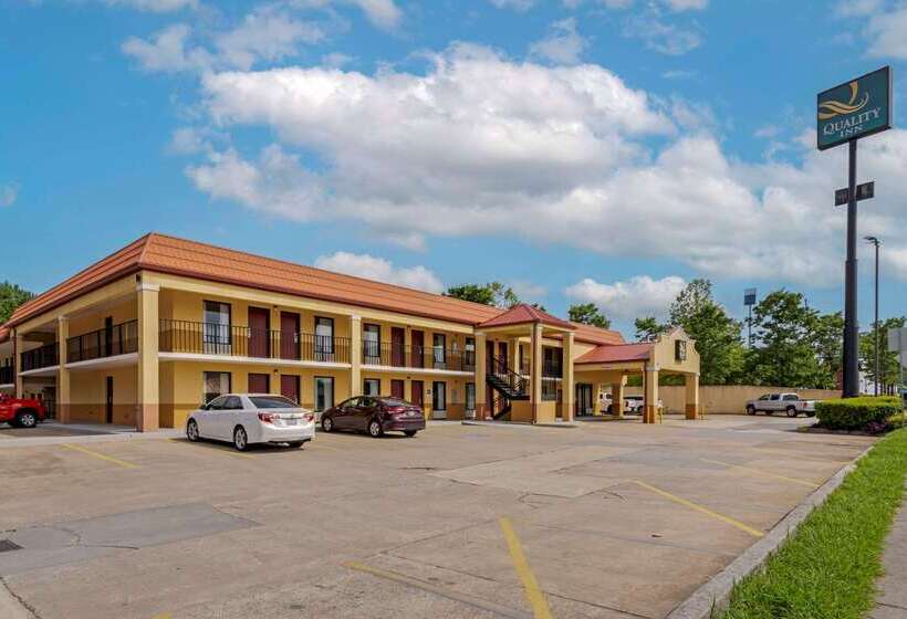 فندق Quality Inn