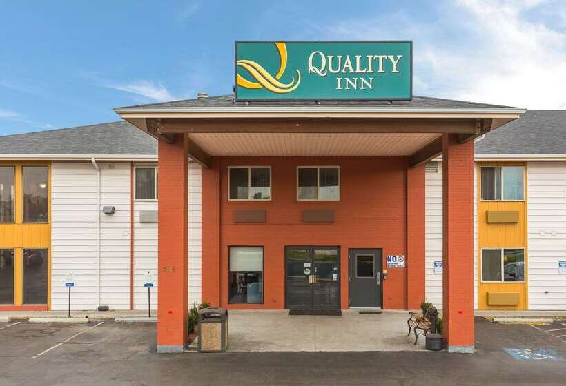 בית מלון כפרי Quality Inn Airport
