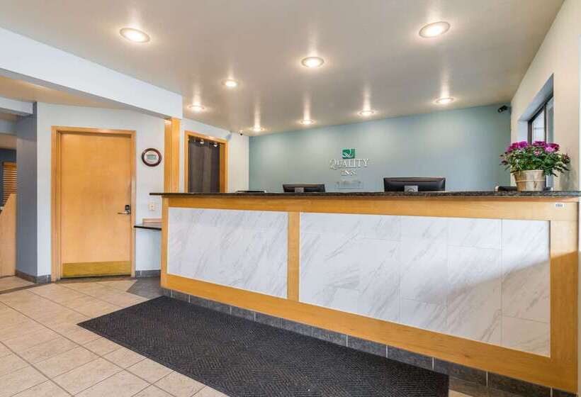 هتل Quality Inn Bellevue