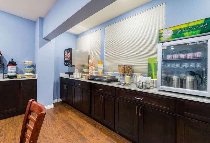 هتل Quality Inn Bellevue