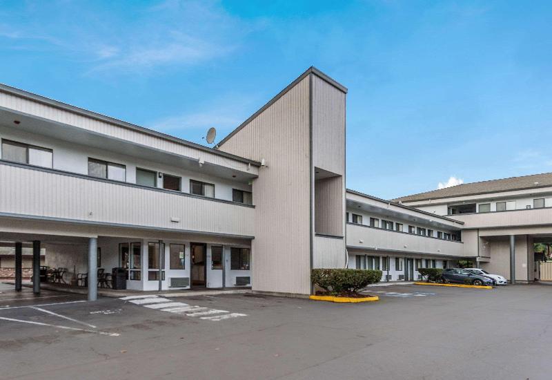 هتل Quality Inn Bellevue
