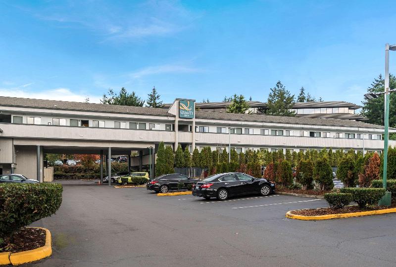 هتل Quality Inn Bellevue