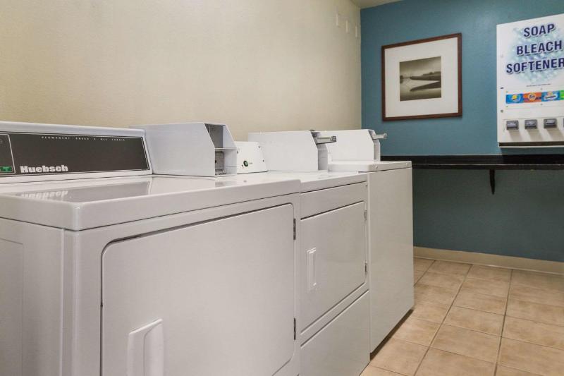 هتل Quality Inn Bellevue