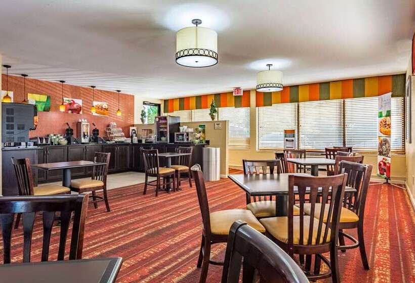 هتل Quality Inn Columbus Near Fort Moore