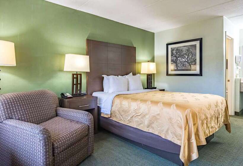 هتل Quality Inn Columbus Near Fort Moore