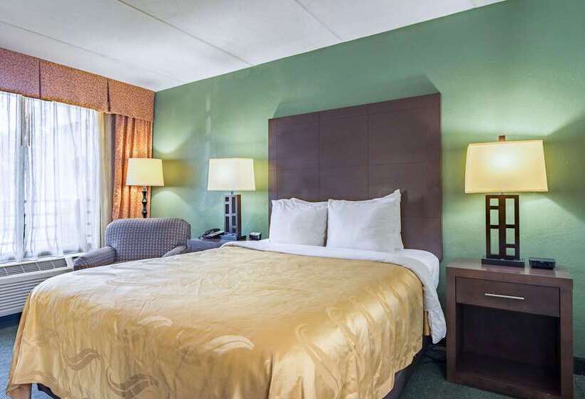 هتل Quality Inn Columbus Near Fort Moore