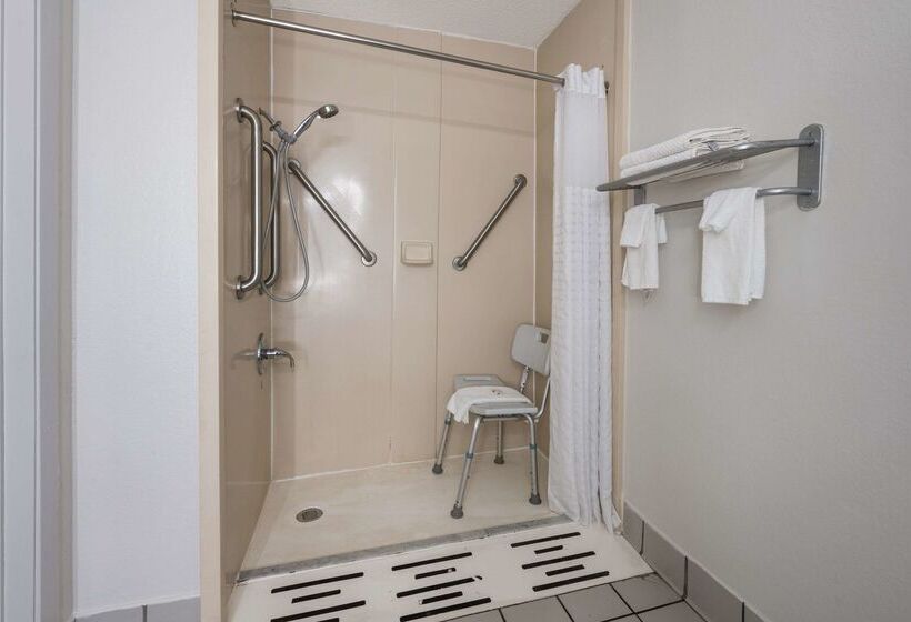 酒店 Quality Inn University Area