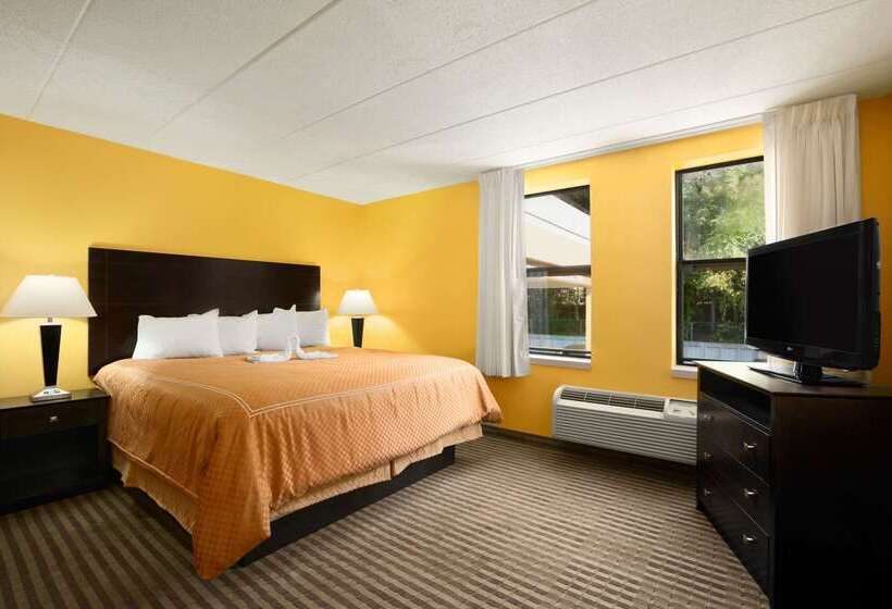 酒店 La Casa Inn & Suites Middleboro