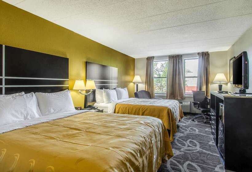 酒店 La Casa Inn & Suites Middleboro