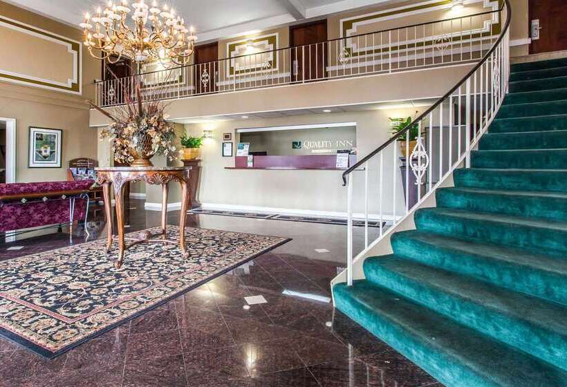 호텔 Quality Inn Milansandusky