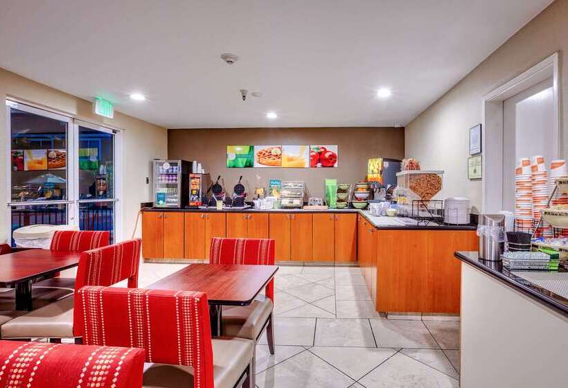 ホテル Quality Inn Near Six Flags Discovery Kingdomnapa Valley