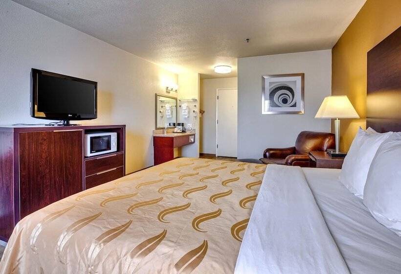 Отель Quality Inn Near Six Flags Discovery Kingdomnapa Valley