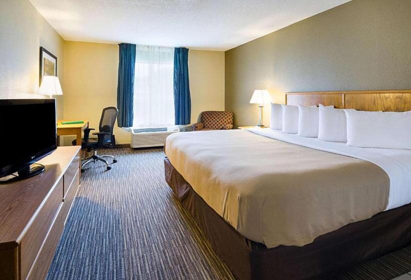 Отель Quality Inn