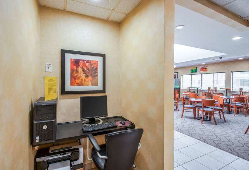فندق Quality Inn