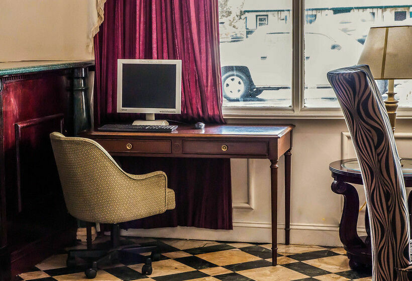 فندق Sunset Lodge