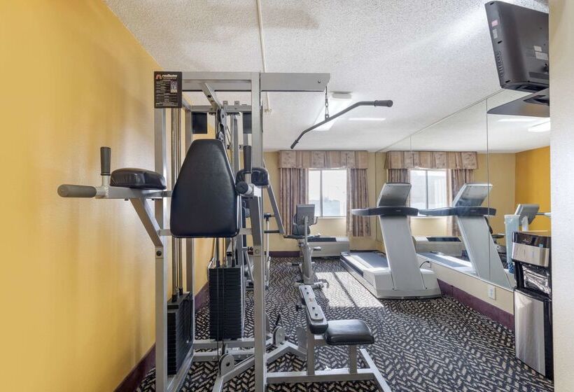 هتل Quality Inn & Suites Bloomington University Area