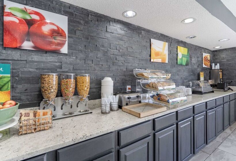 هتل Quality Inn & Suites Bloomington University Area