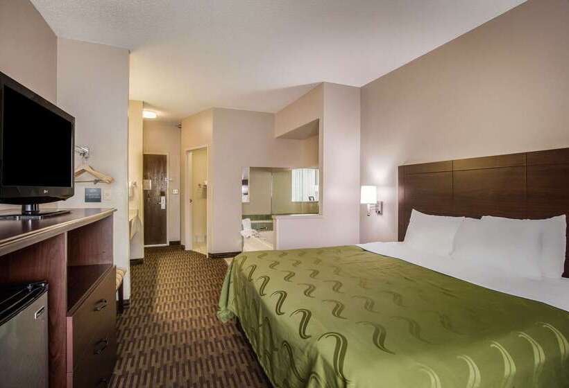هتل Quality Inn & Suites Lawrence University Area