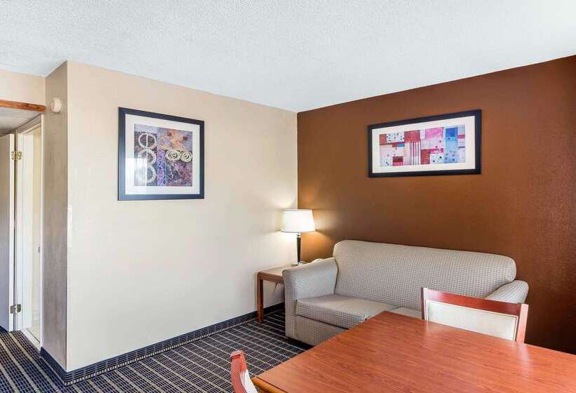 Hotel Quality Inn & Suites Sevierville  Pigeon Forge