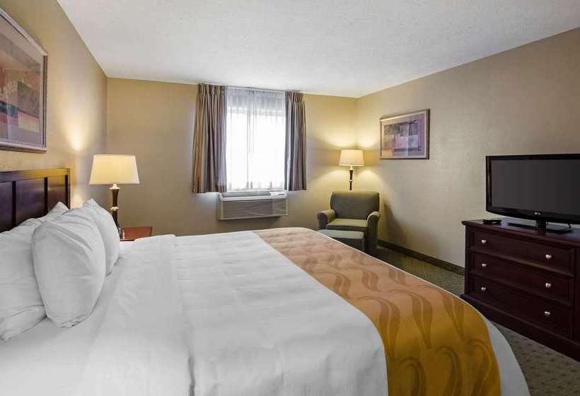 Отель Quality Inn