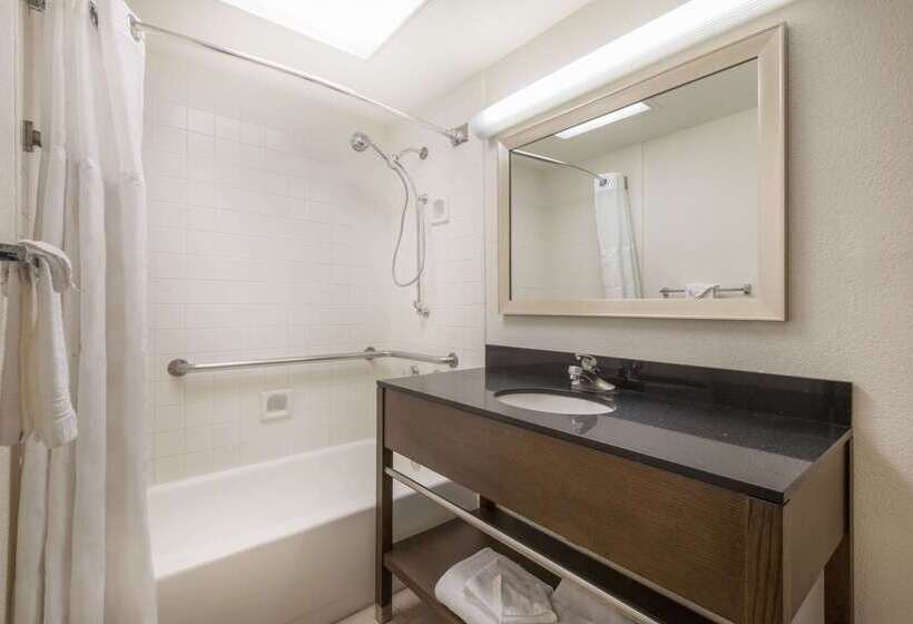 هتل Ramada By Wyndham Albuquerque Airport
