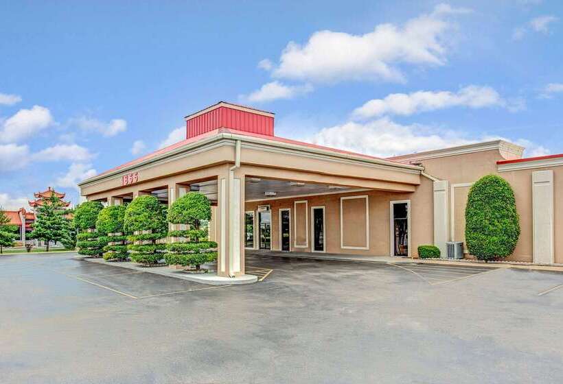 Hotel Ramada By Wyndham Murfreesboro