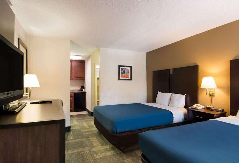 هتل Rodeway Inn At Fort Lee