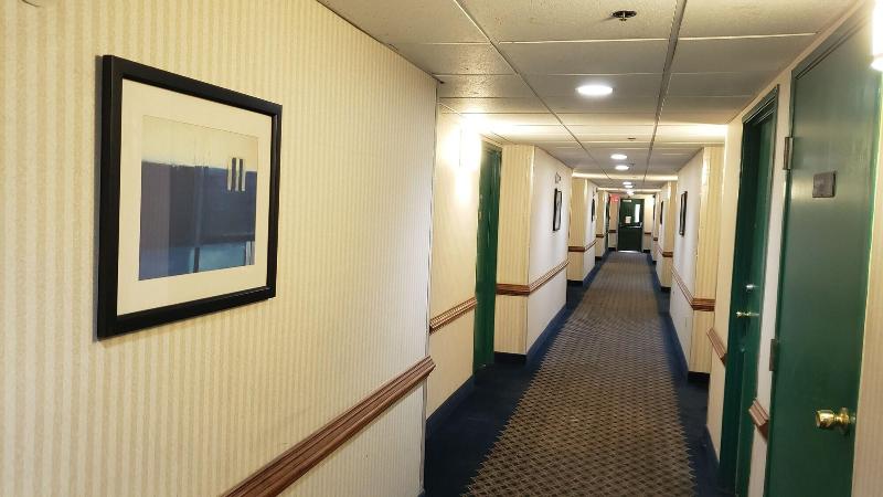 هتل Rodeway Inn Roanoke Airport