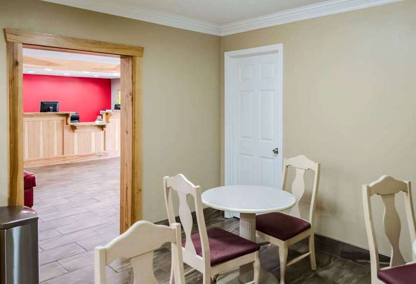 هتل Rodeway Inn