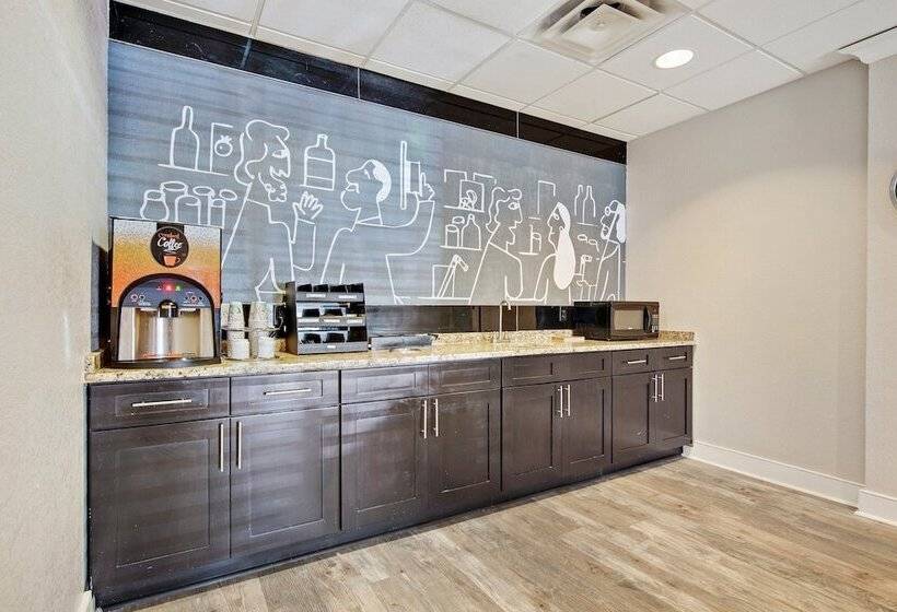 فندق Suburban Studios Orlando   Ocoee Winter Garden