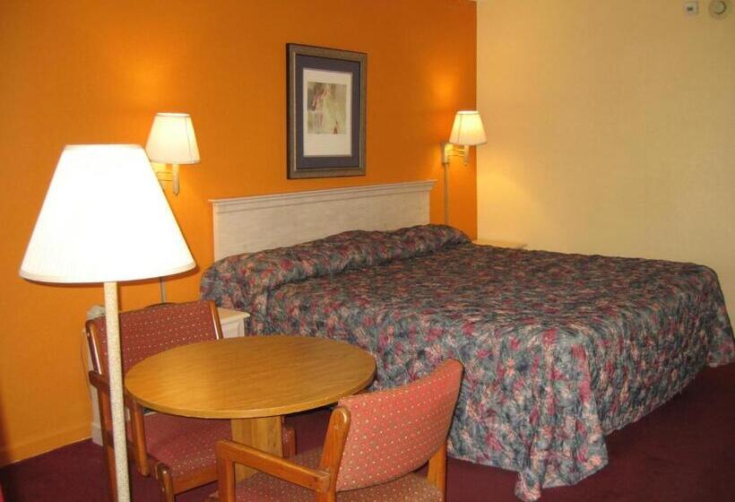Отель Travelers Inn